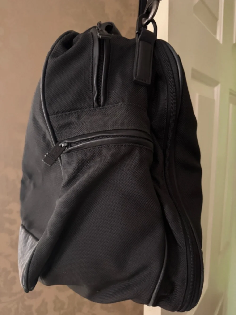 TUMI  Black Carry/Weekend Back with Leather Trim